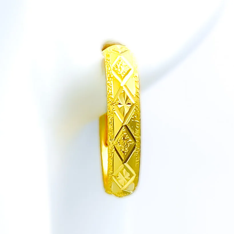 Attractive Lightweight 22k Gold Bali