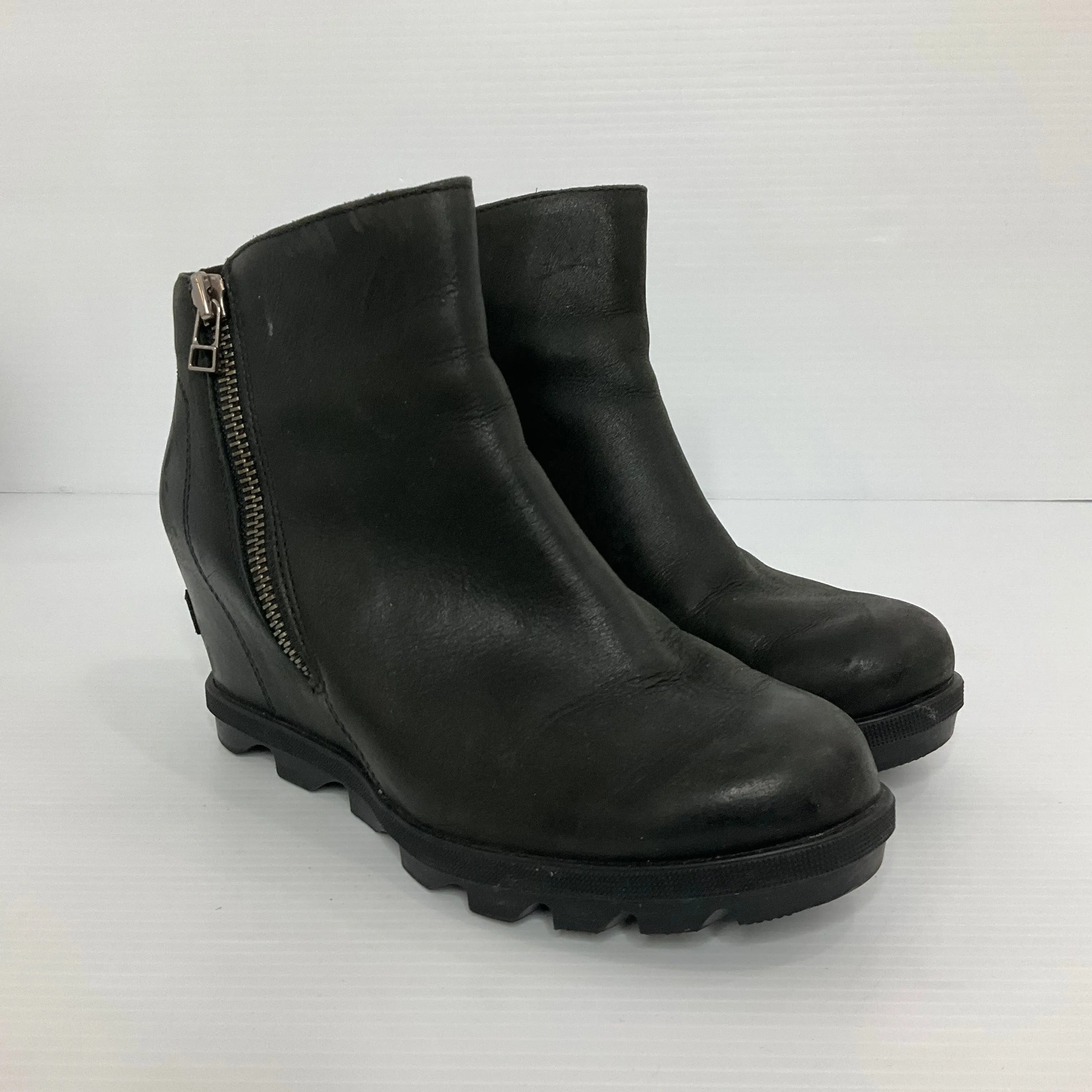 Black Boots Ankle Heels Sorel, Size 7.5