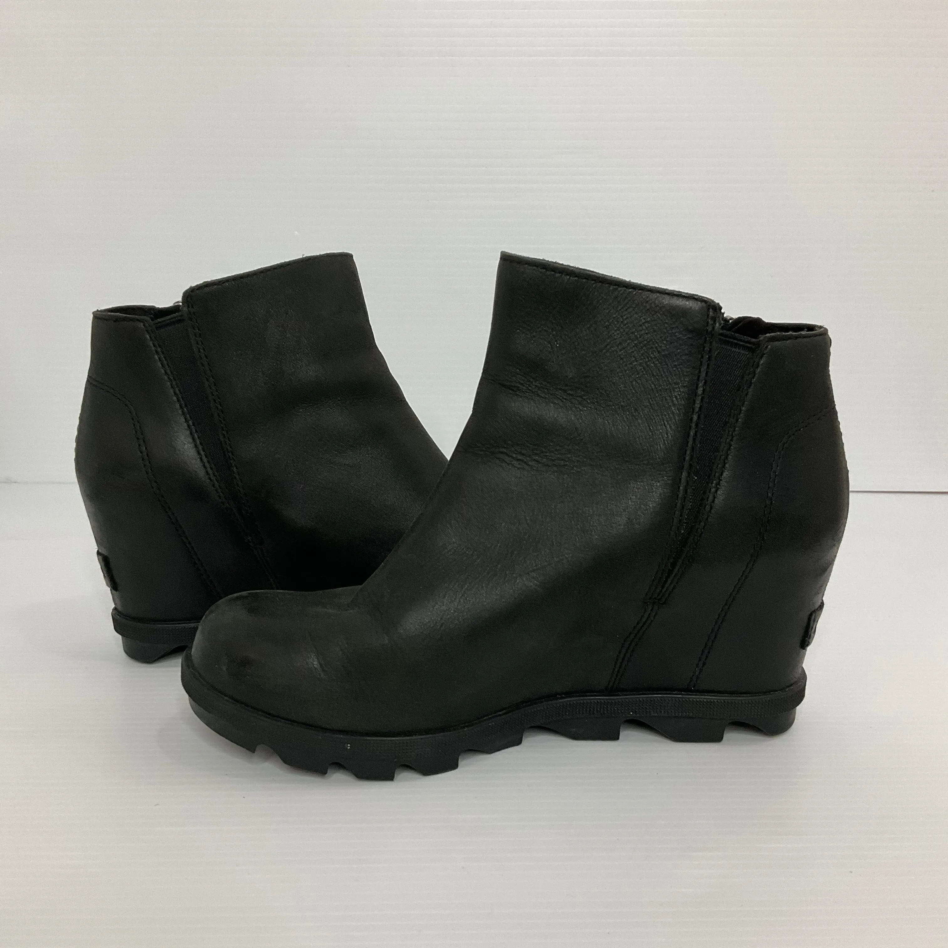 Black Boots Ankle Heels Sorel, Size 7.5