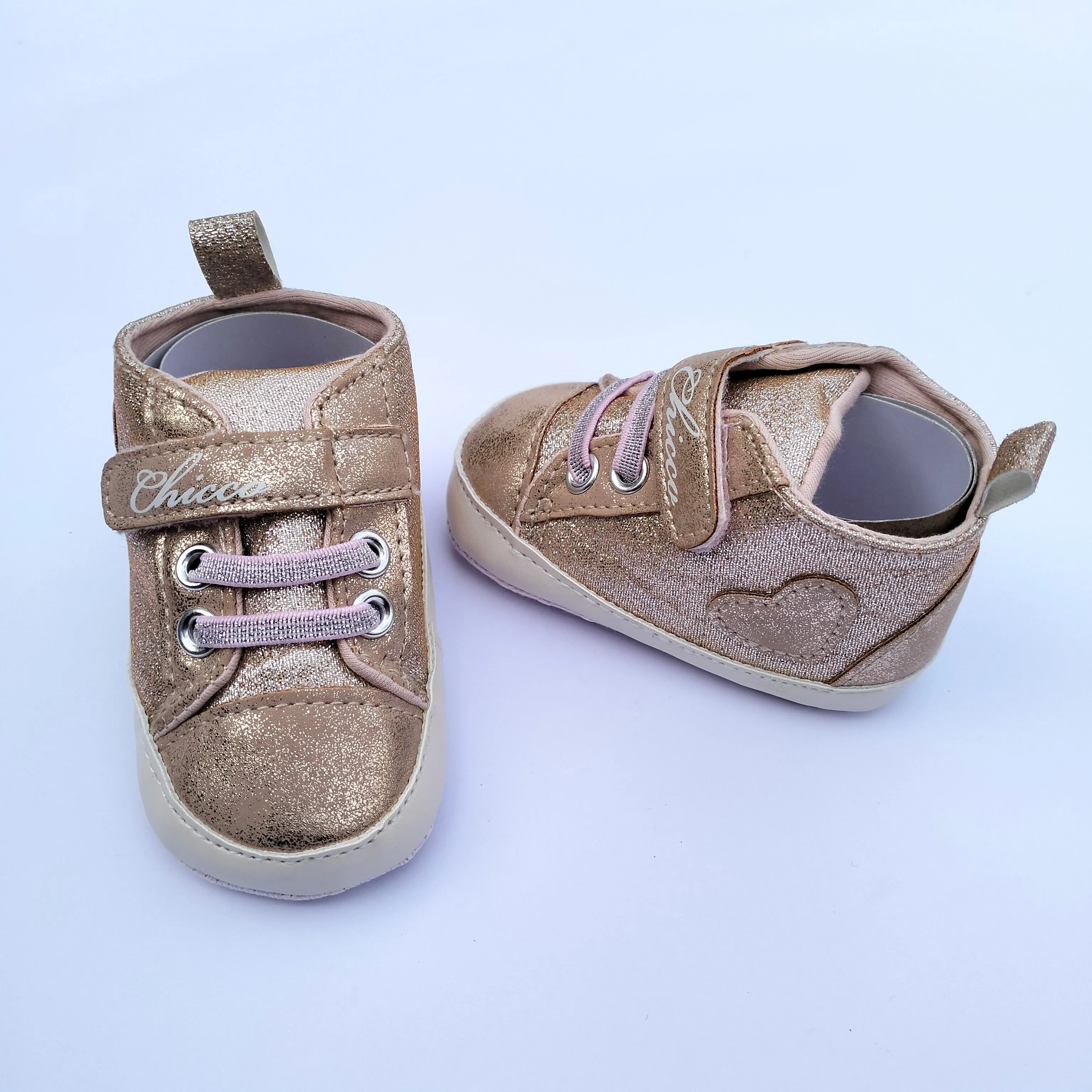 Chico Hearts Golden Prewalking Shoes 2665