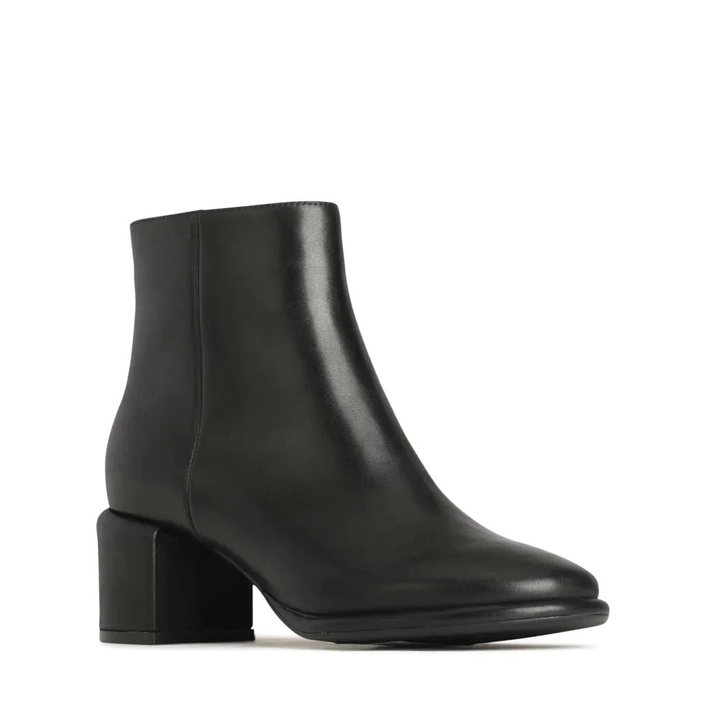 EOS Darcellion Black Ankle Boot