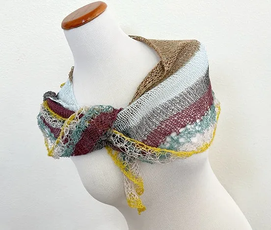 Hourglass shawlette