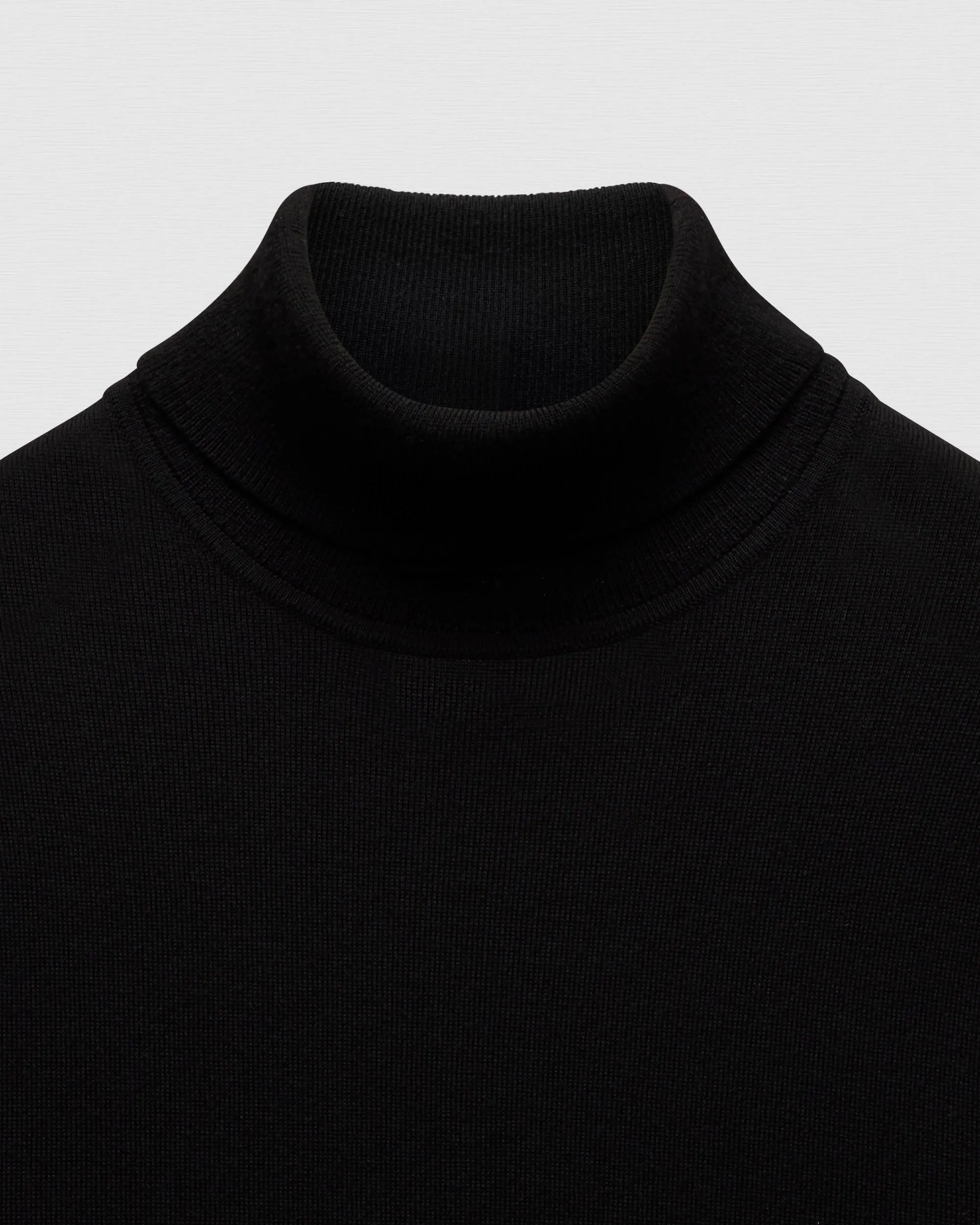 Lightweight Merino Harry Roll Neck