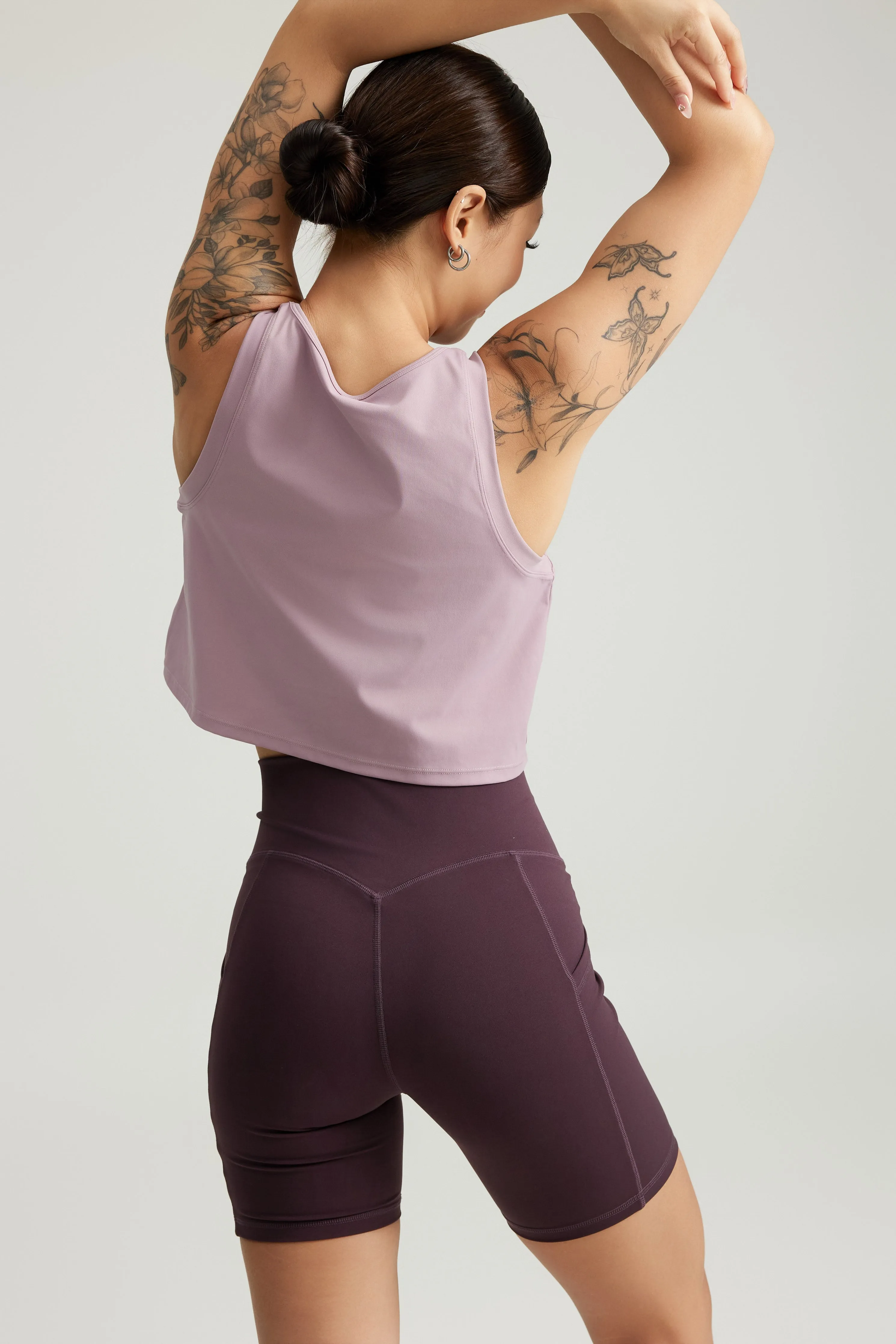 Sport Crop Top in Taro